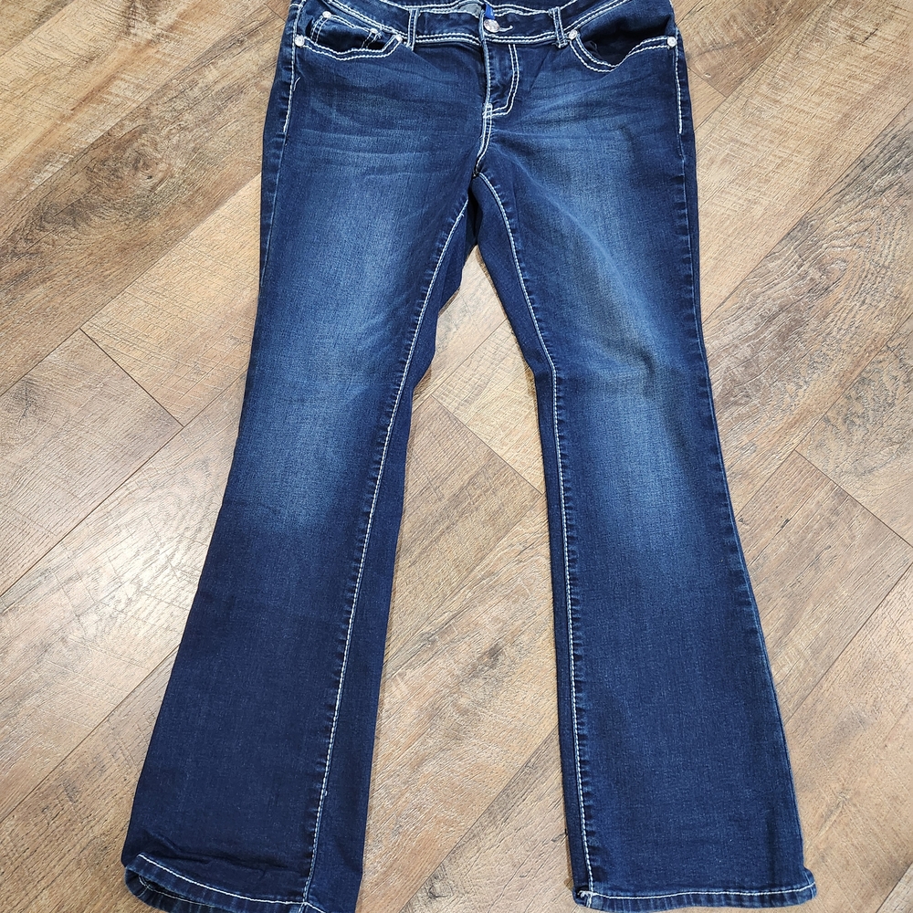 Apt 9 Stylish Dark Blue Flare Jeans for Women